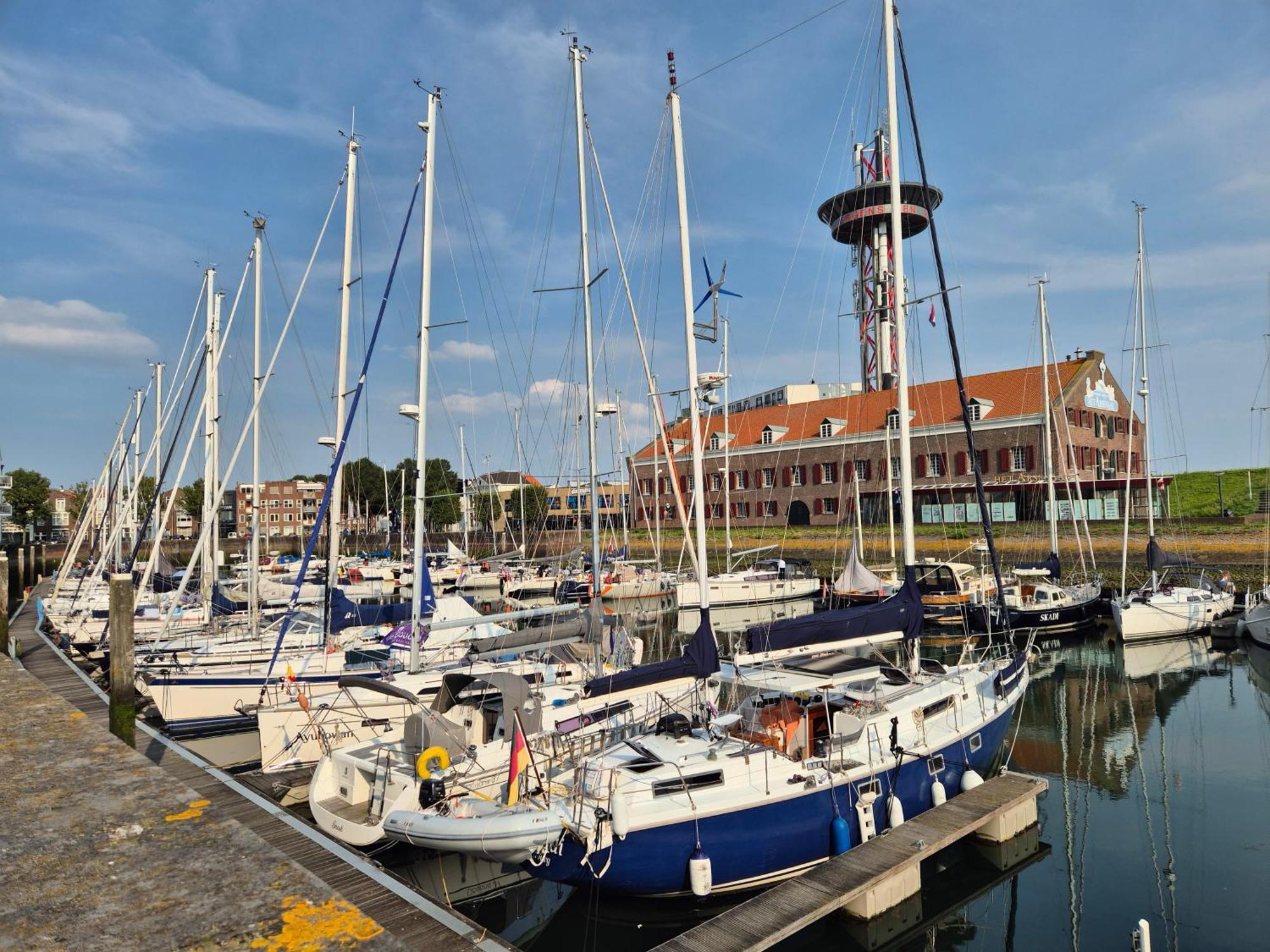 B&B Van Zon Aan Zee 弗利辛恩 外观 照片
